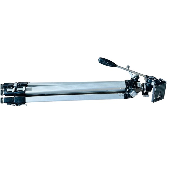 Vintage Deluxe Goldcrest 773LS Chrome Camera Tripod 50" - Picture 2 of 4